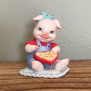 EUC - Vintage 1995 BC Bronson Collection Figurine Pig with Chocolates
